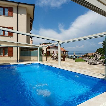 Apartmani Sidro Malinska Bagian luar foto