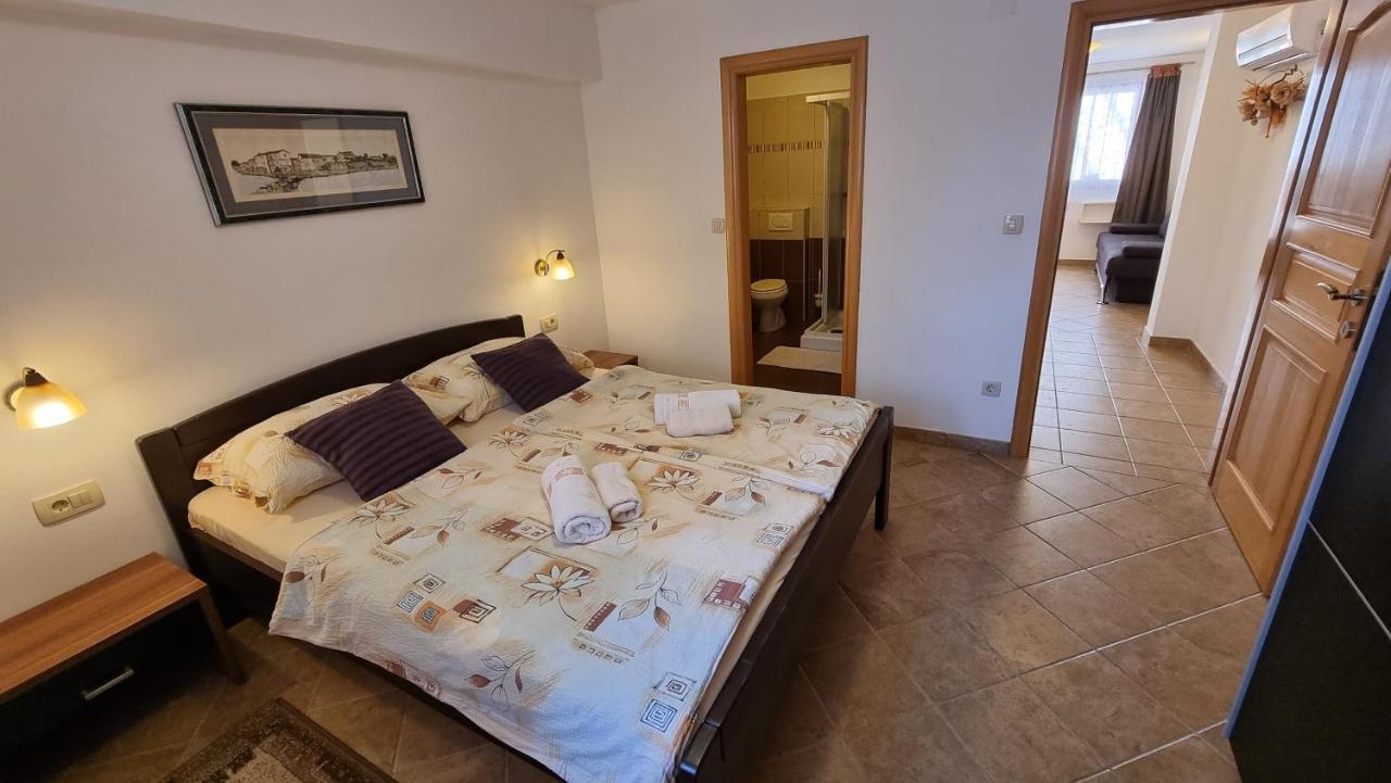 Apartmani Sidro Malinska Bagian luar foto